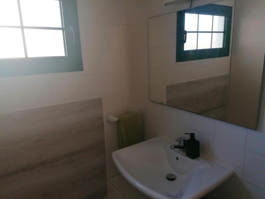 Apto. Acogedor En Bahia Feliz A 100Mts De La Playa San Bartolomé 외부 사진